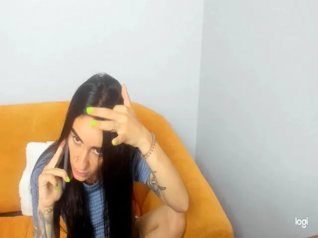 Live sex webcam photo for YourMissMasha #263009244