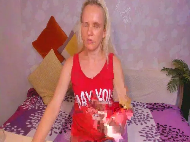 Live sex webcam photo for SusanSmite #252906615