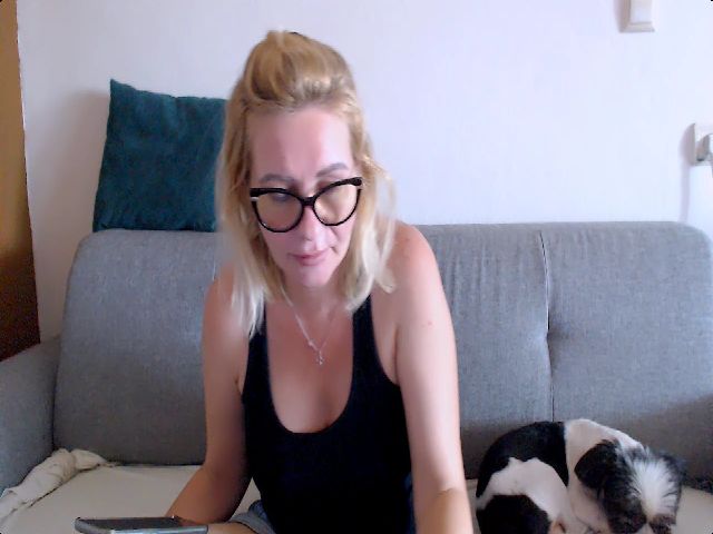 Live sex webcam photo for Stephycute #256229644