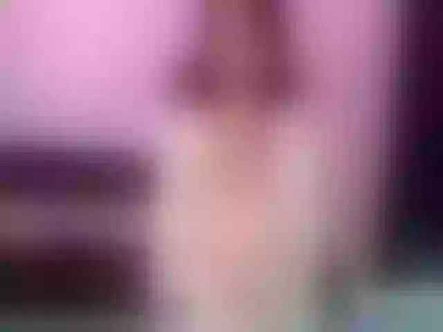 Live sex webcam photo for MaiiAngel #256576844