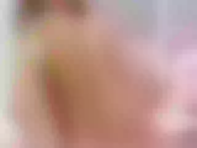 Live sex webcam photo for CarolaSallow #241302277