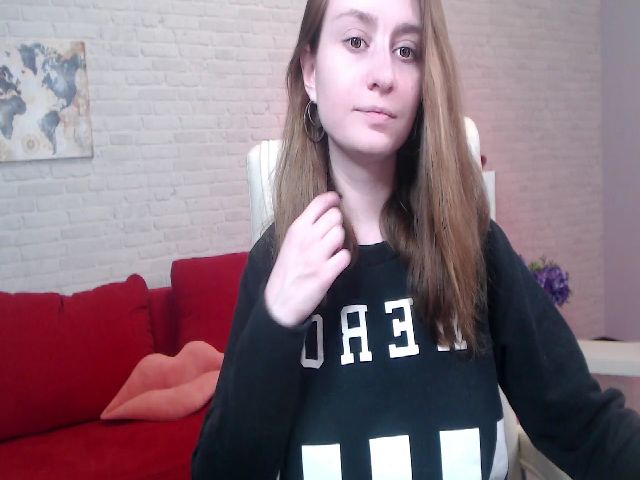 Live sex webcam photo for MissTianaa #256060024