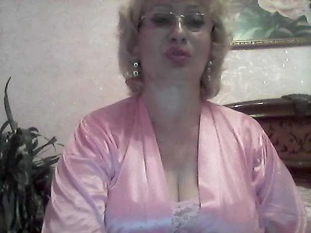 Live sex webcam photo for Ur-Mami #253865805