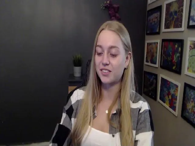 Live sex webcam photo for LUSTerica #265411814