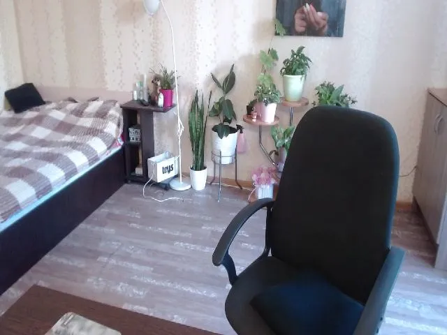 Live sex webcam photo for Emi_lywild #253323973
