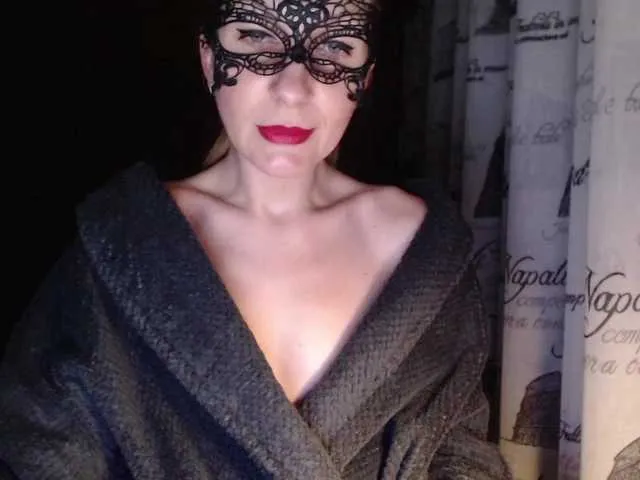 Live sex webcam photo for JoanFoxy #241347857