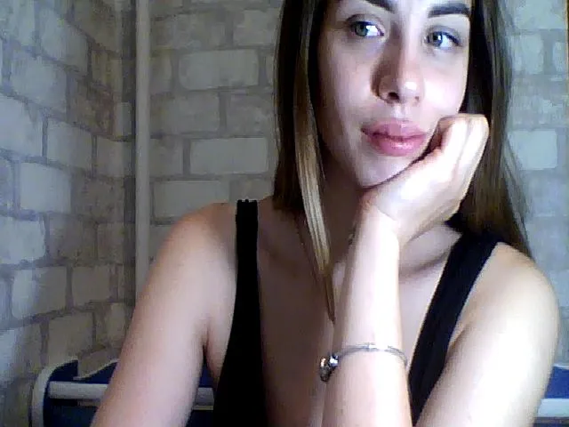 Live sex webcam photo for Linda_2S #257092323