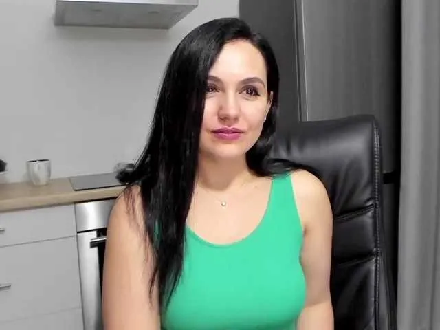 Live sex webcam photo for Dixii_life #240953371
