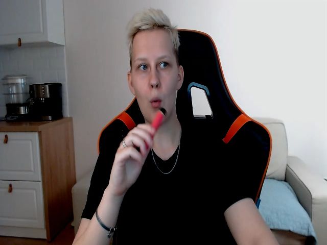 Live sex webcam photo for Oh_daisy #264230745