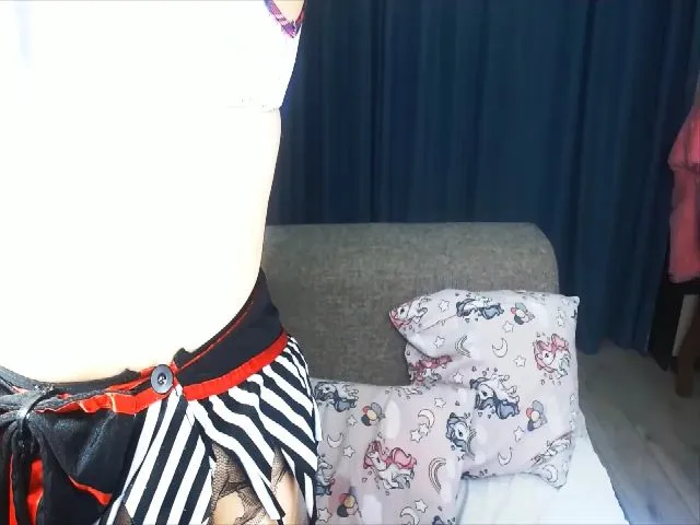Live sex webcam photo for Ellaquality #264902448