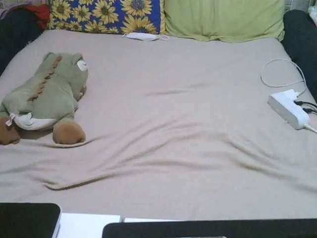 Live sex webcam photo for SophieAnWhite #241436998