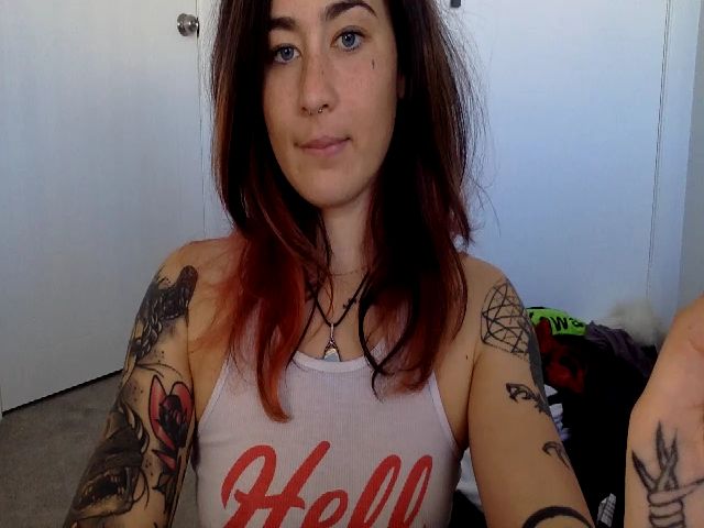 Live sex webcam photo for BillieFox_ #257262816