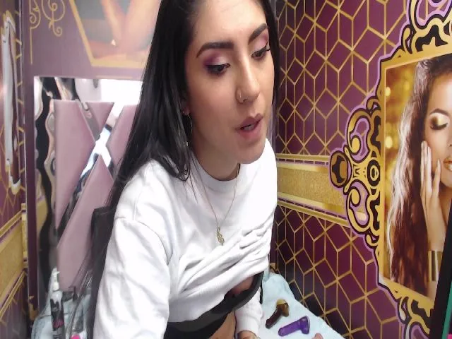 Live sex webcam photo for analia_lexx #254473113