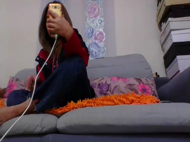 Live sex webcam photo for AsianDoll2000 #265547152