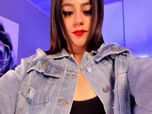 Live sex webcam photo for saramunoz #248180459