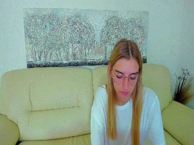 Live sex webcam photo for Springibabby #265213209