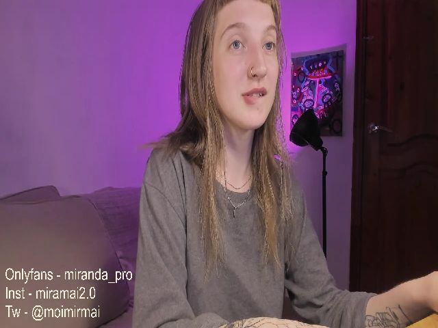 Live sex webcam photo for Miranda2_0 #254948234