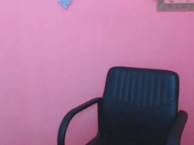 Live sex webcam photo for JiMiola #260958208