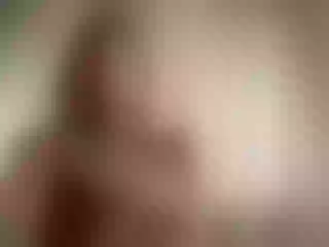 Live sex webcam photo for MissRose2792 #265416428