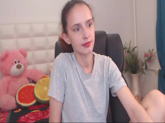 Live sex webcam photo for IrisNichols #264650283