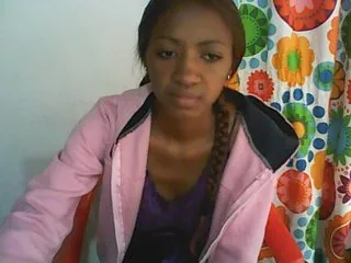 Live sex webcam photo for tinychloe #240589543