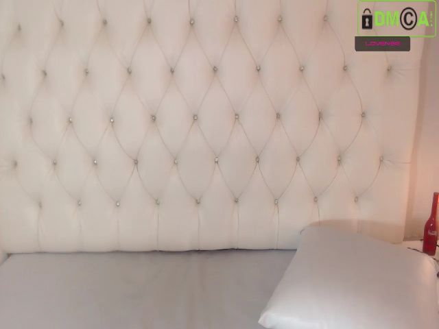 Live sex webcam photo for Kailyn_ #260214017