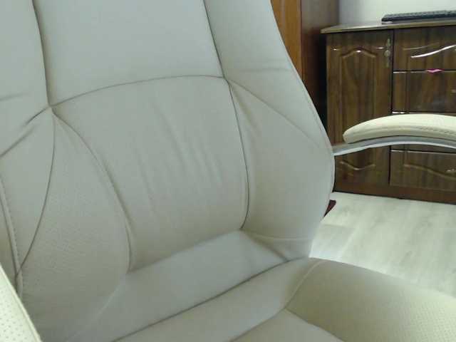 Live sex webcam photo for MadamSG #251103153