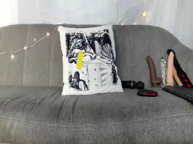 Live sex webcam photo for AntonelaBella #257842425