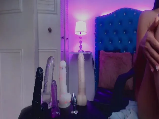 Live sex webcam photo for Georgia_Cox #252836986