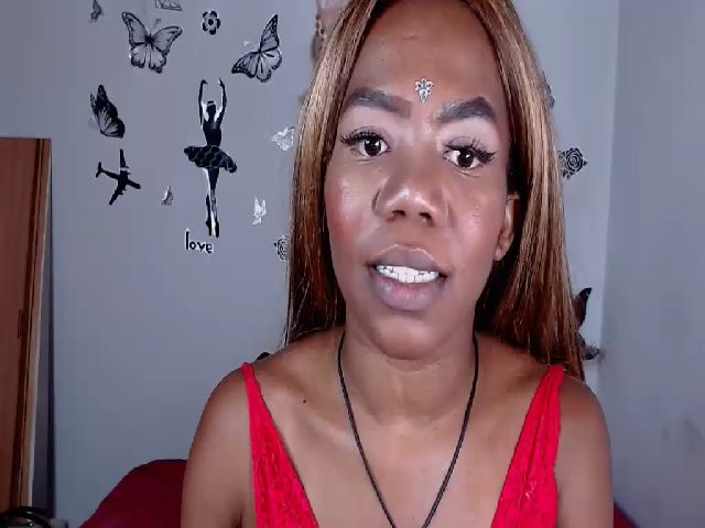 Live sex webcam photo for Aislinnfire #254672645