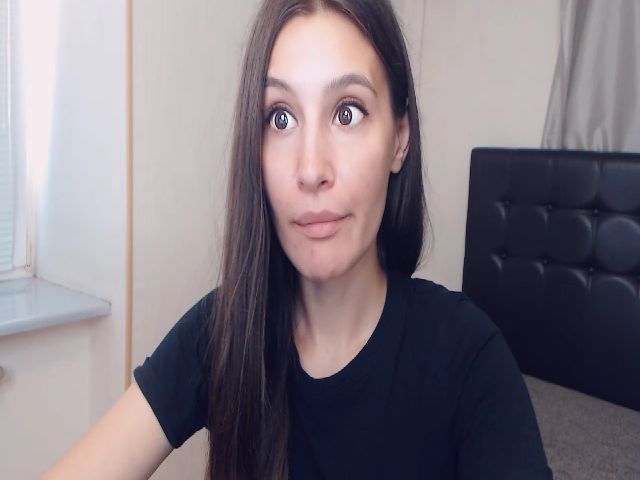 Live sex webcam photo for Asoll77 #258579220