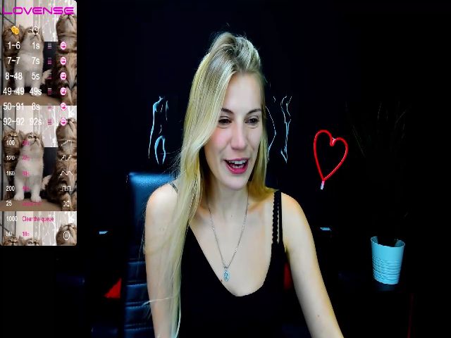 Live sex webcam photo for LiliManchest #263931578