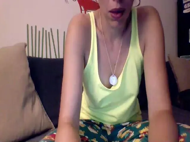 Live sex webcam photo for FoxMoony #261692377
