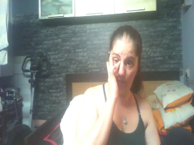 Live sex webcam photo for MGabrielle #253346135