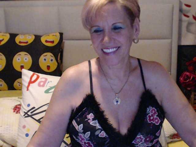 Live sex webcam photo for ANGELGRANNY #241397473