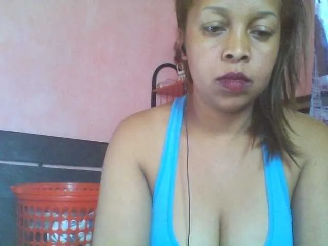 Live sex webcam photo for big-ass-sexy #248888768