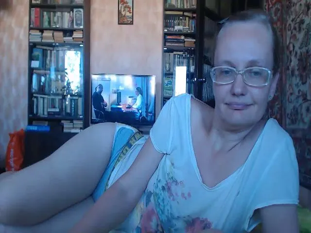 Live sex webcam photo for Burn2beWild #262137542