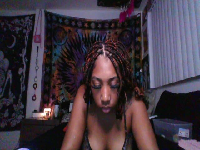 Live sex webcam photo for hennyhoneypot #259134971