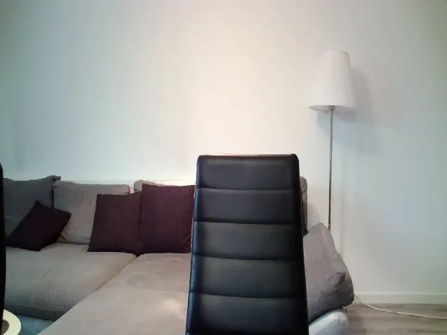 Live sex webcam photo for SILKYWOMAN #254554973