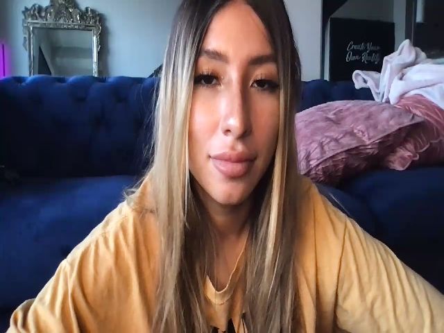 Live sex webcam photo for QuantumRealm1 #255414169