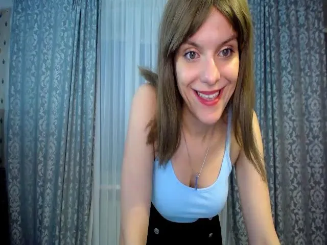 Live sex webcam photo for SolveMysecret #252329087