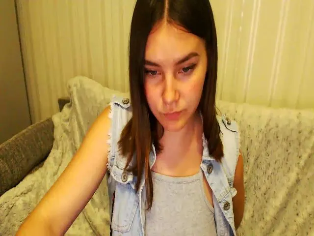 Live sex webcam photo for Quardiona #264384214