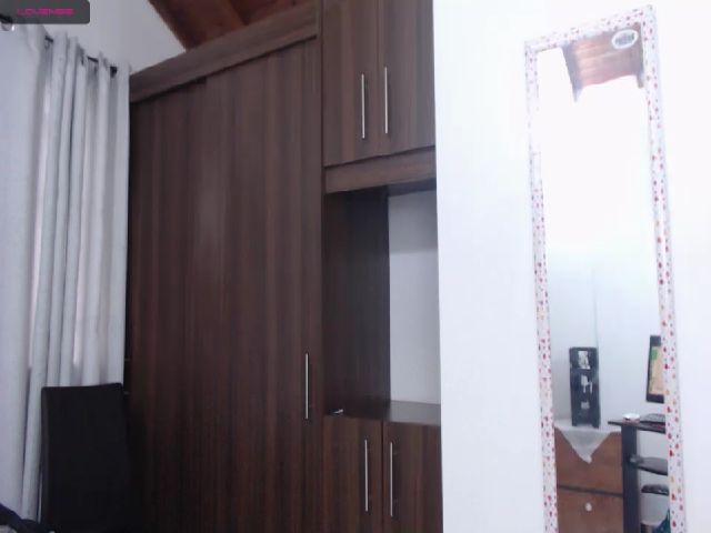 Live sex webcam photo for Alessiafioore #259949487