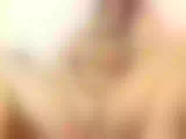 Live sex webcam photo for KissMoline #260689776