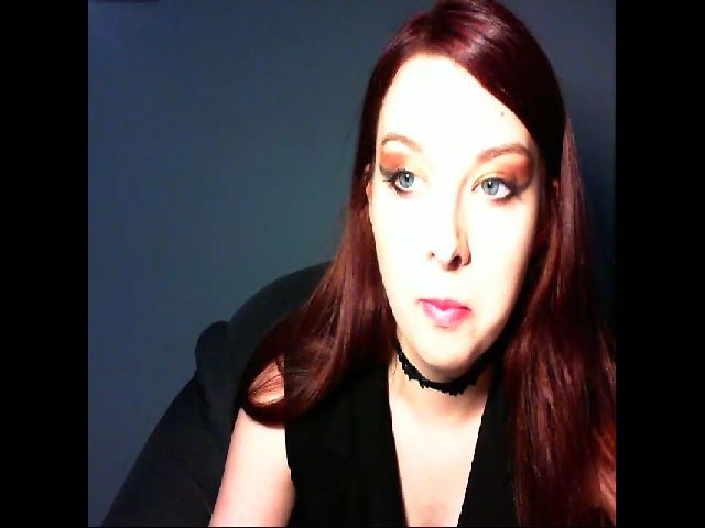 Live sex webcam photo for VirginLuna18 #252555086