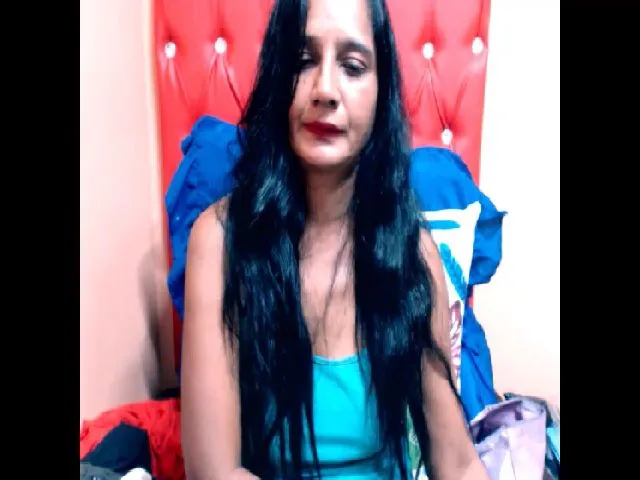 Live sex webcam photo for INDIANCANDY69 #258861213