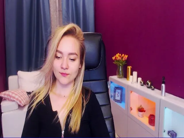 Live sex webcam photo for Kara_Smith #258920452