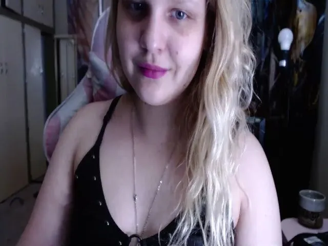 Live sex webcam photo for emilyhaze #255542388