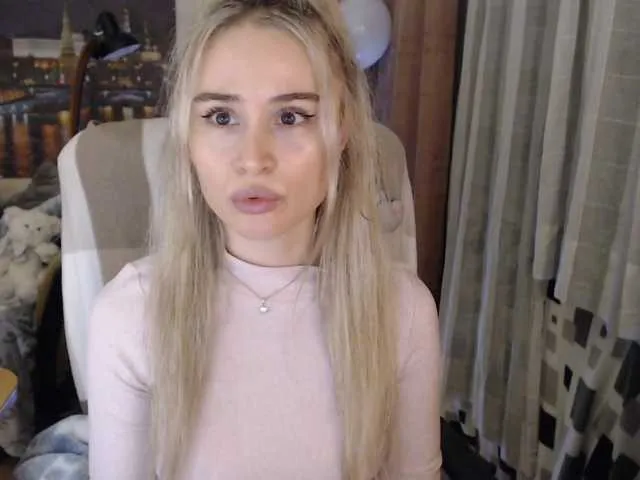 Live sex webcam photo for xyliganka777 #240983811