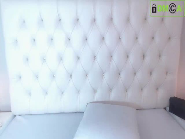 Live sex webcam photo for Kailyn_ #259834139